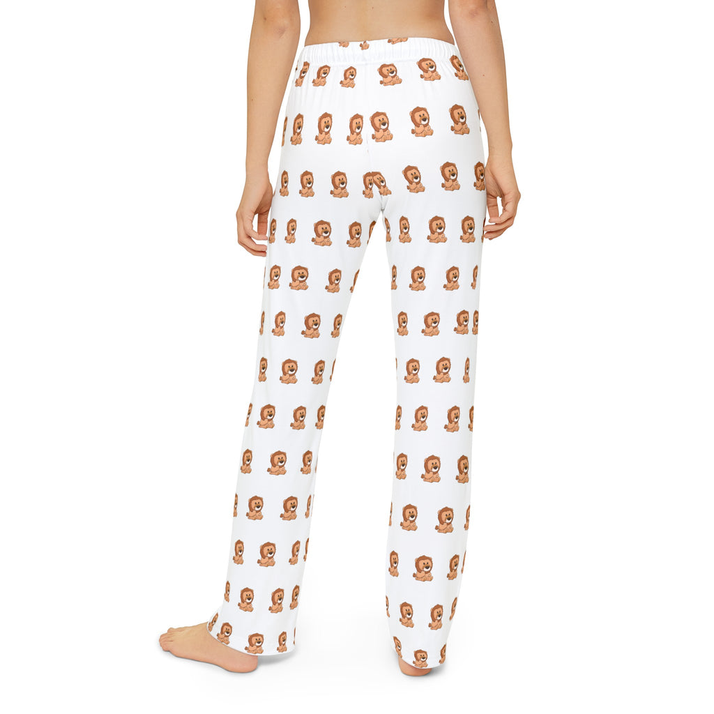 Back-view of a kid wearing white pajama pants with a repeated pattern of a lion.